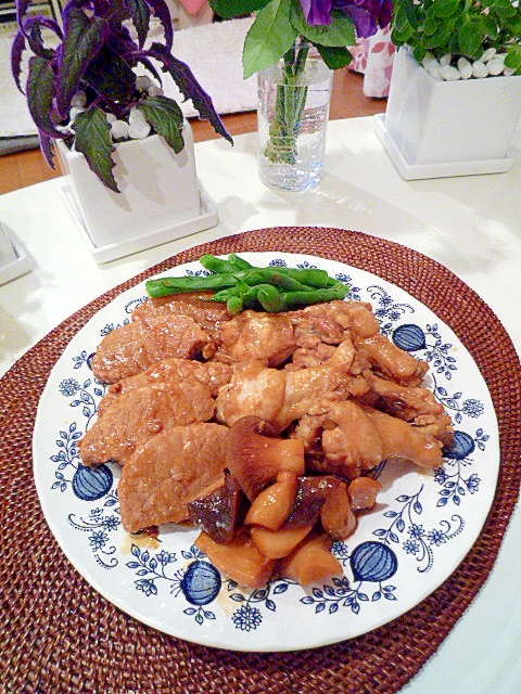 鶏手羽元と豚ひれ肉とエリンギのさっぱり煮♪