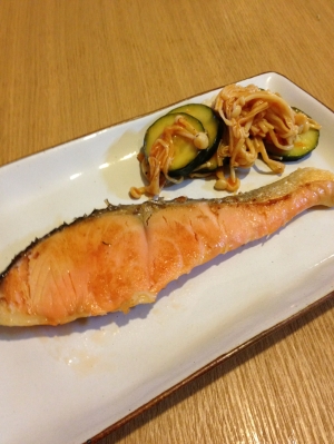 味付け不要!塩鮭のバター焼き