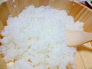 黄金比♪我が家の黒酢入り寿司飯
