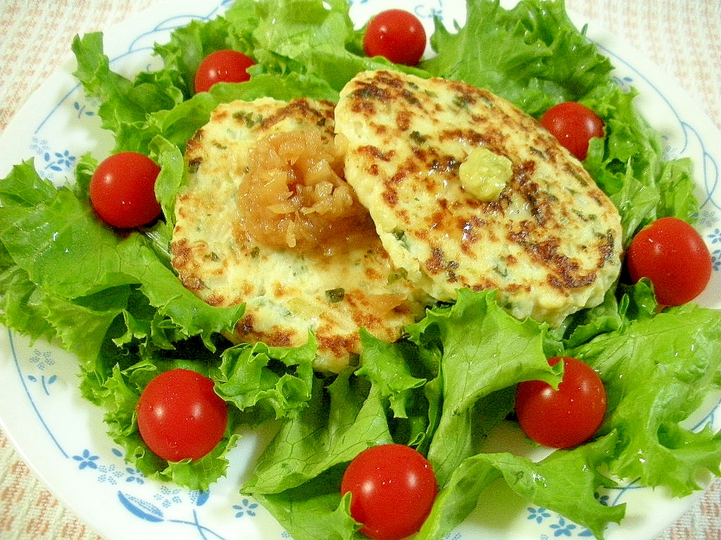 豆腐と鶏ひき肉のハンバーグ風