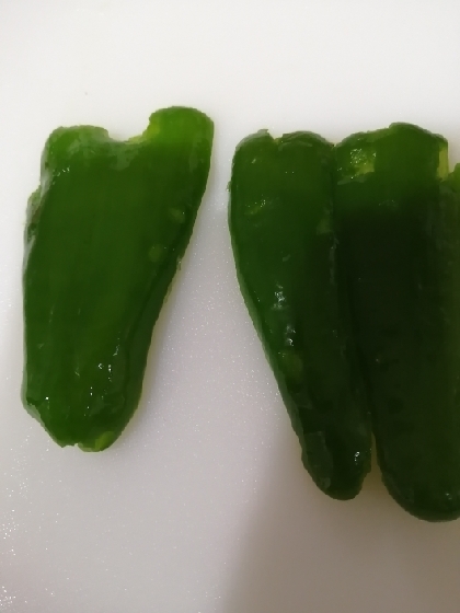 離乳食に使うピーマンをお湯で皮をむく方法 レシピ 作り方 By ℳママ 楽天レシピ 離乳食に使うピーマンをお湯で皮をむく方法 レシピ 作り方 By ℳママ 楽天レシピ