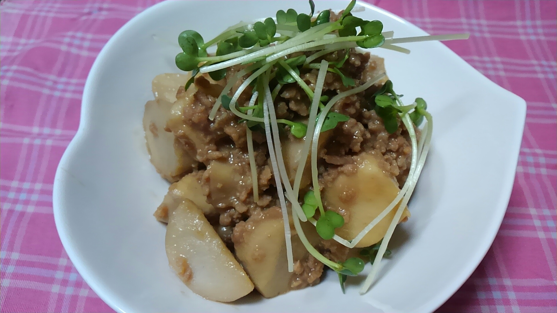 簡単♪里芋のそぼろ煮＊