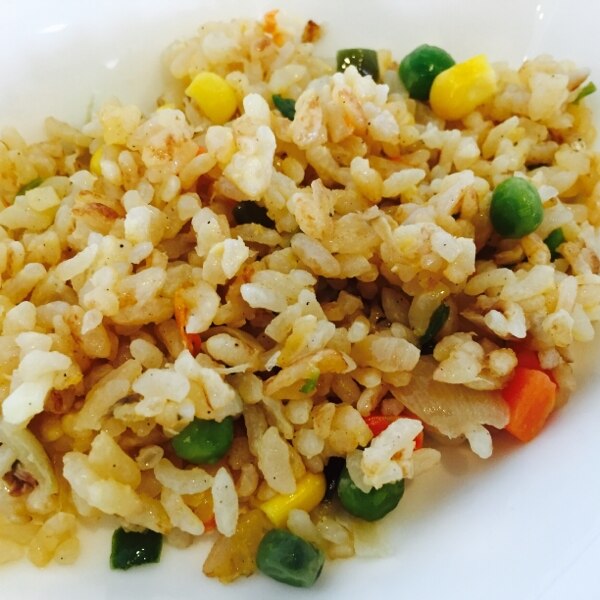 鶏ガラスープの素で ベジタブルチャーハン レシピ 作り方 By たかまさ 楽天レシピ 鶏ガラスープの素で ベジタブルチャーハン レシピ 作り方 By たかまさ 楽天レシピ