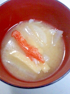 カニかまと大根の味噌汁