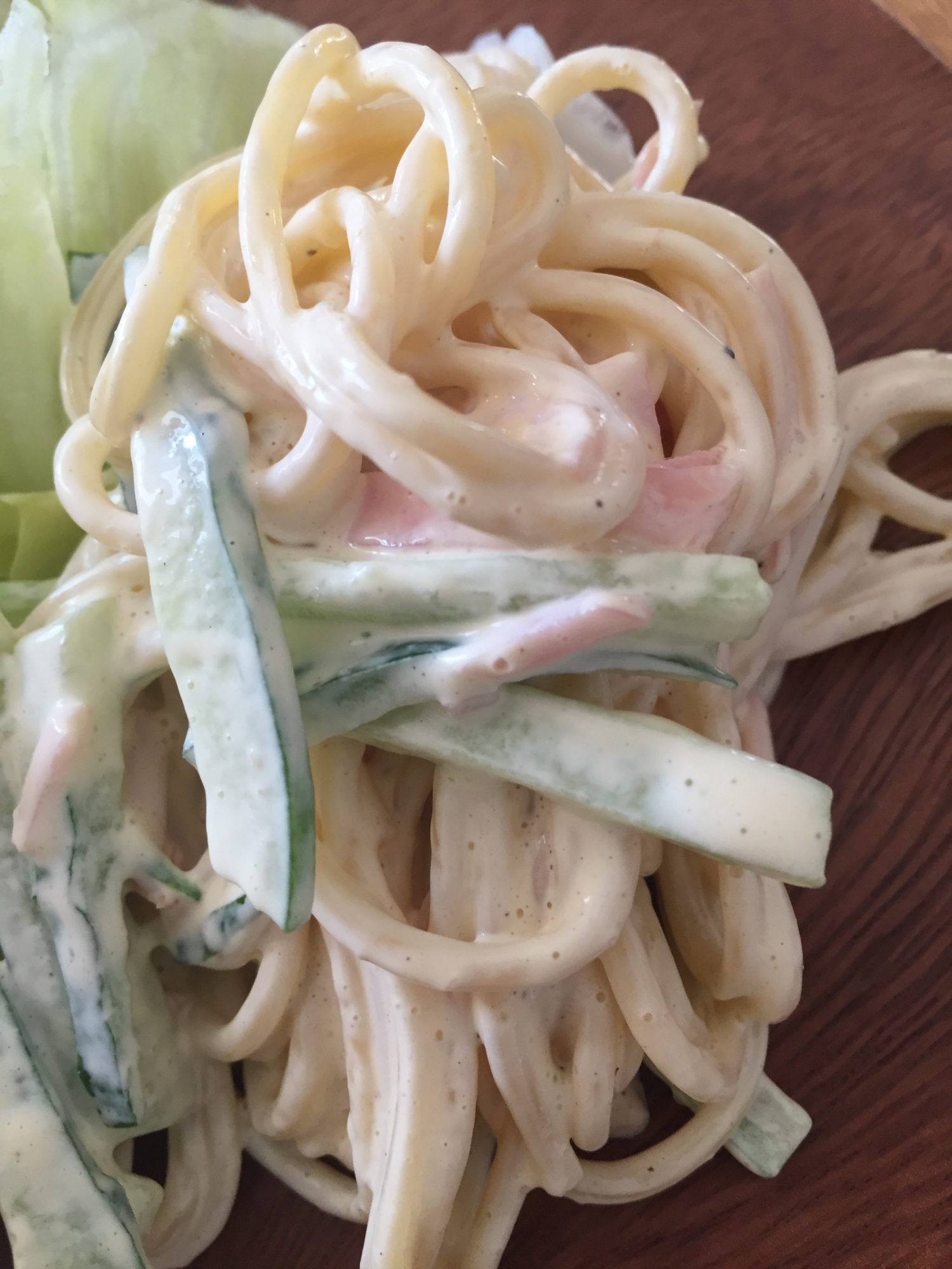 サラダパスタ