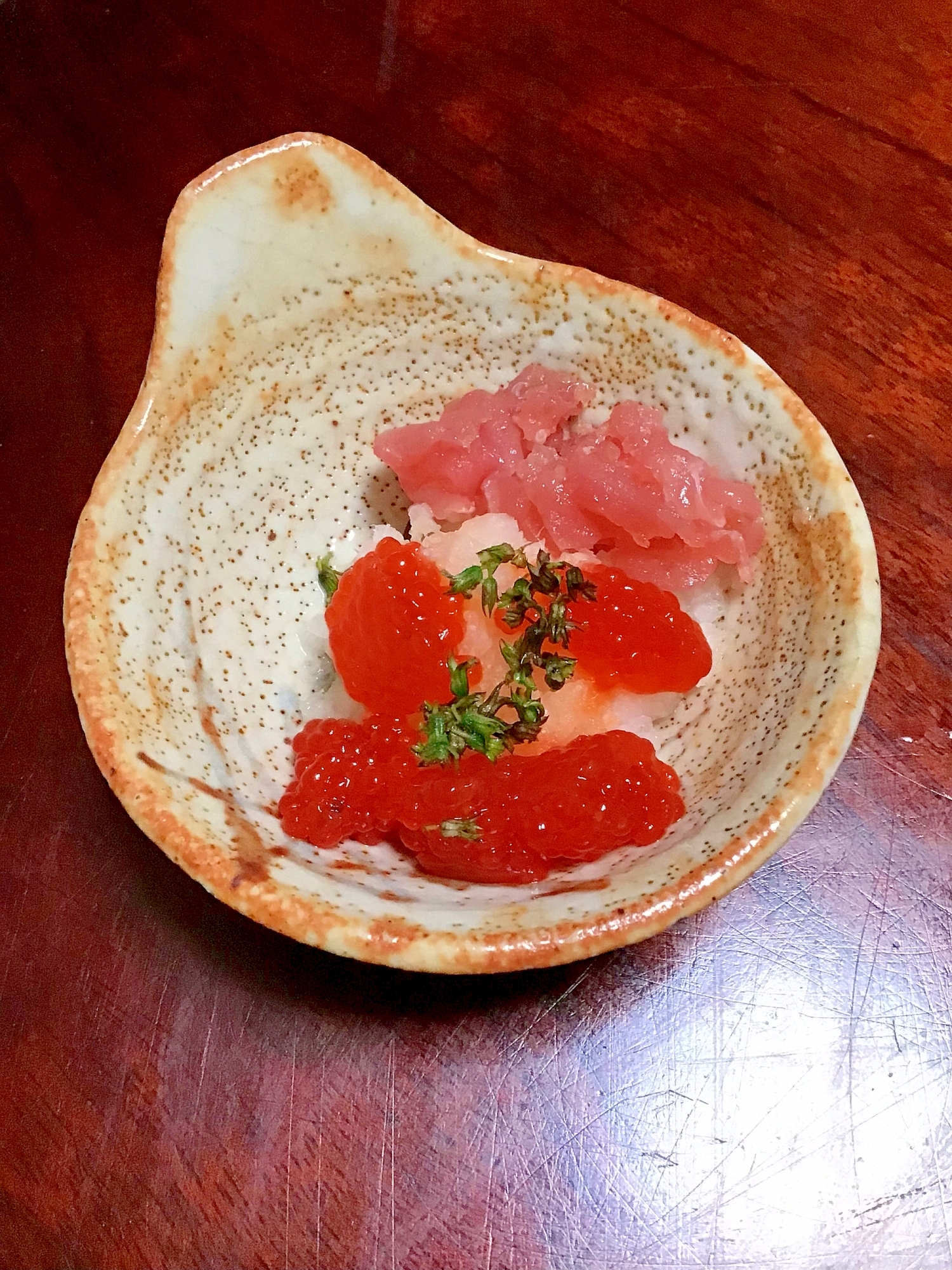 マグロも一緒に筋子おろし。