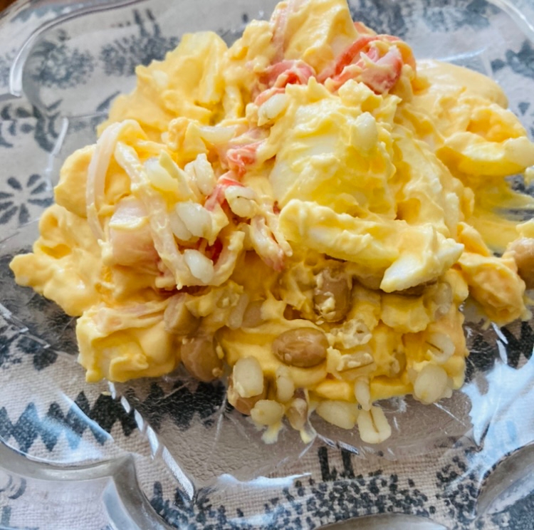 もち麦ミックスとカニカマ、茹で卵のマヨサラダ