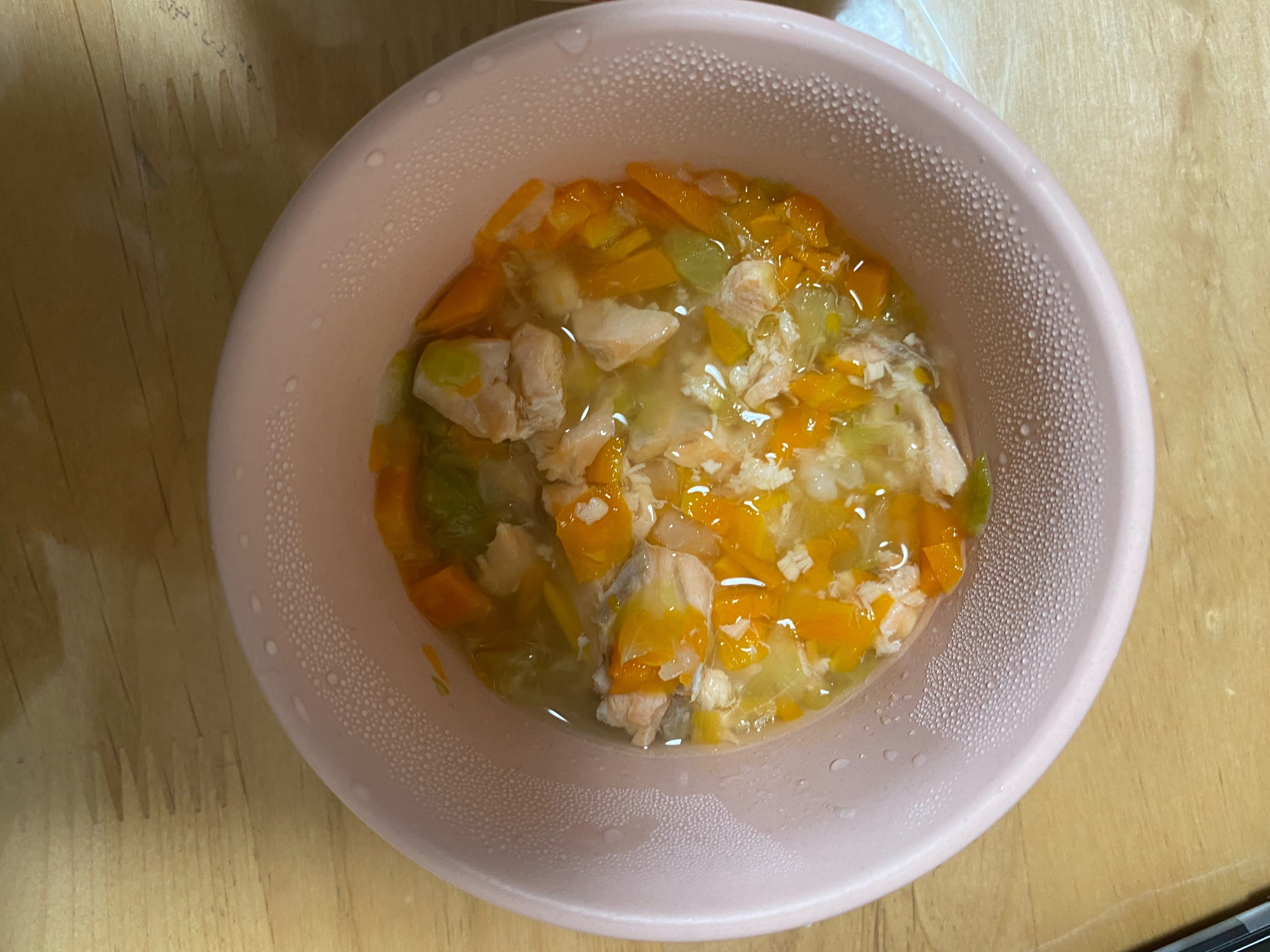 離乳食　鮭と野菜のスープ