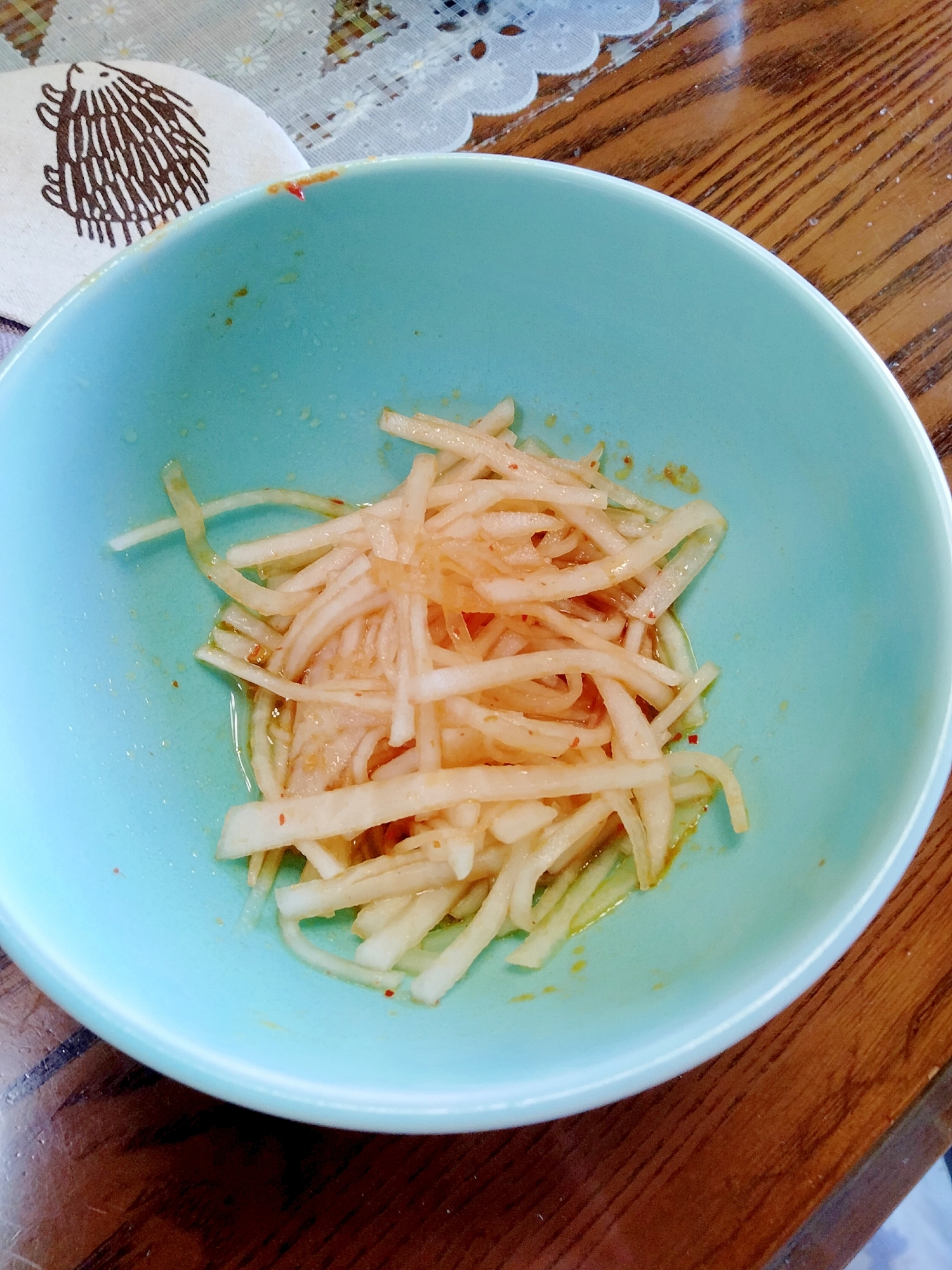 和えたらすぐ食べれる。大根のちょい辛ごま油あえ