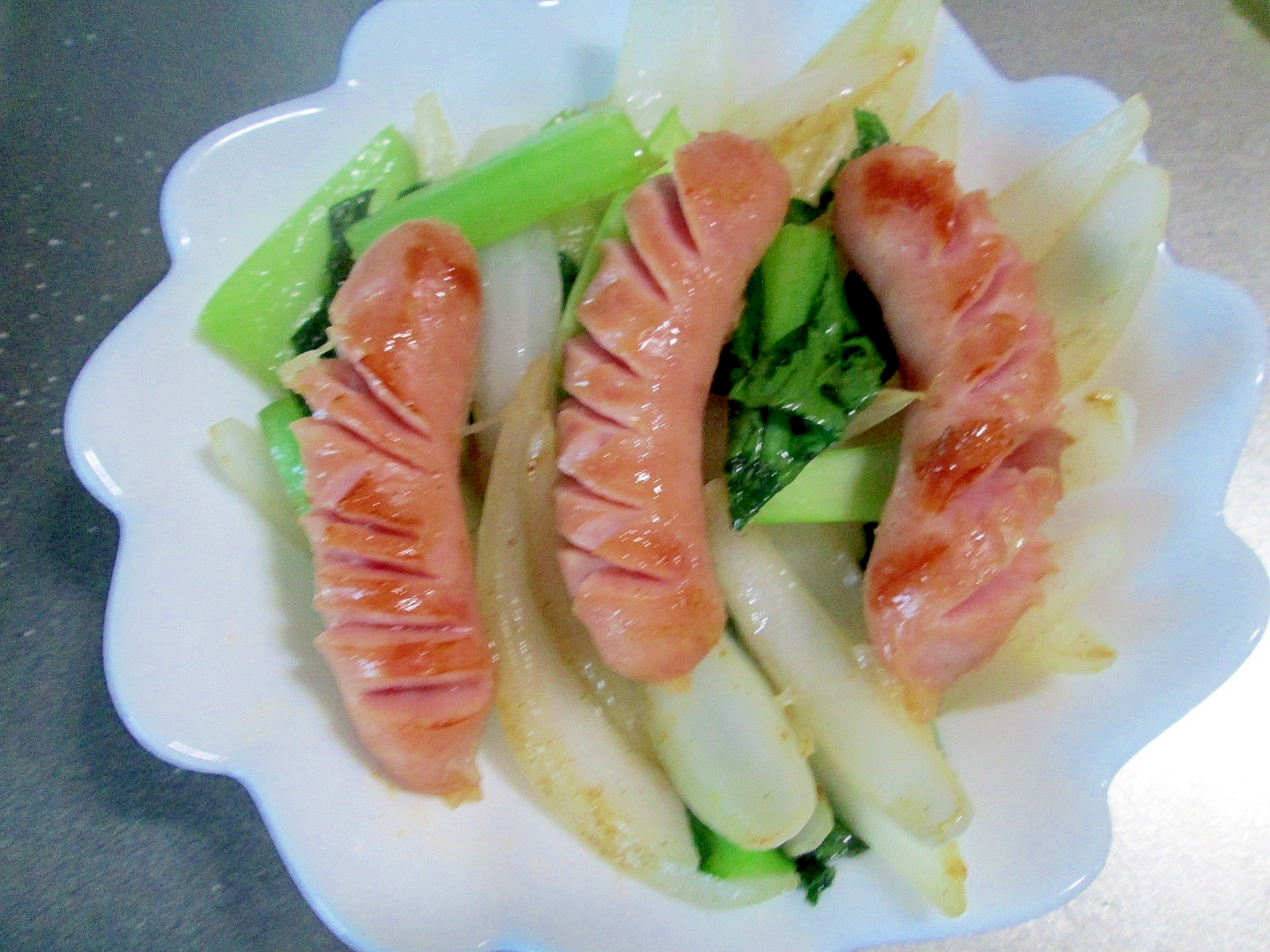 小松菜とウインナーの炒め物