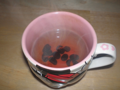 レンジで黒豆茶を作ったことがなかったので、驚きのレシピでした。