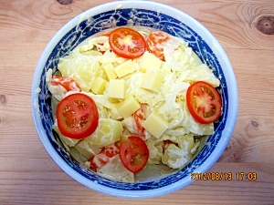 トマトチーズポテトサラダ