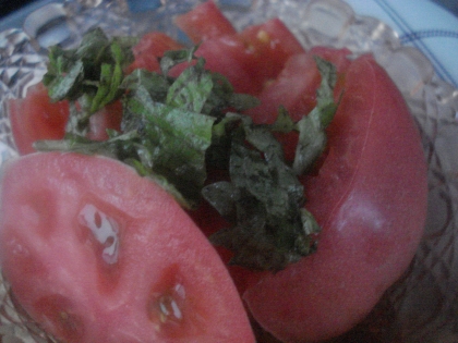 【さっぱり】大葉を使ったトマトときゅうりのサラダ