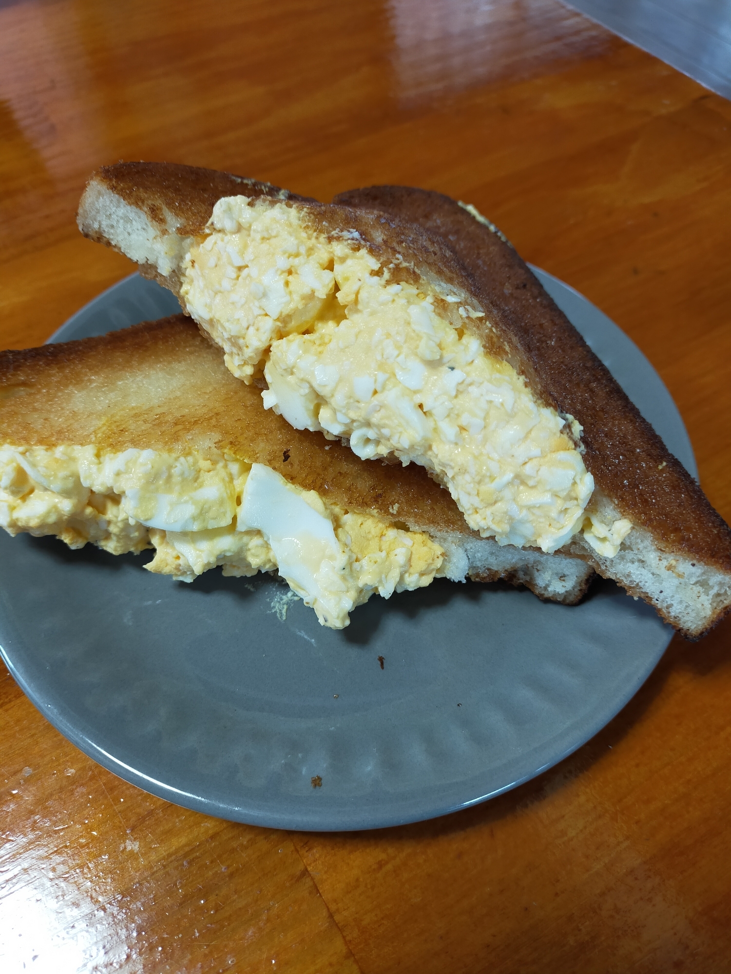 飯テロ注意！簡単サクサク揚げパン卵サンド