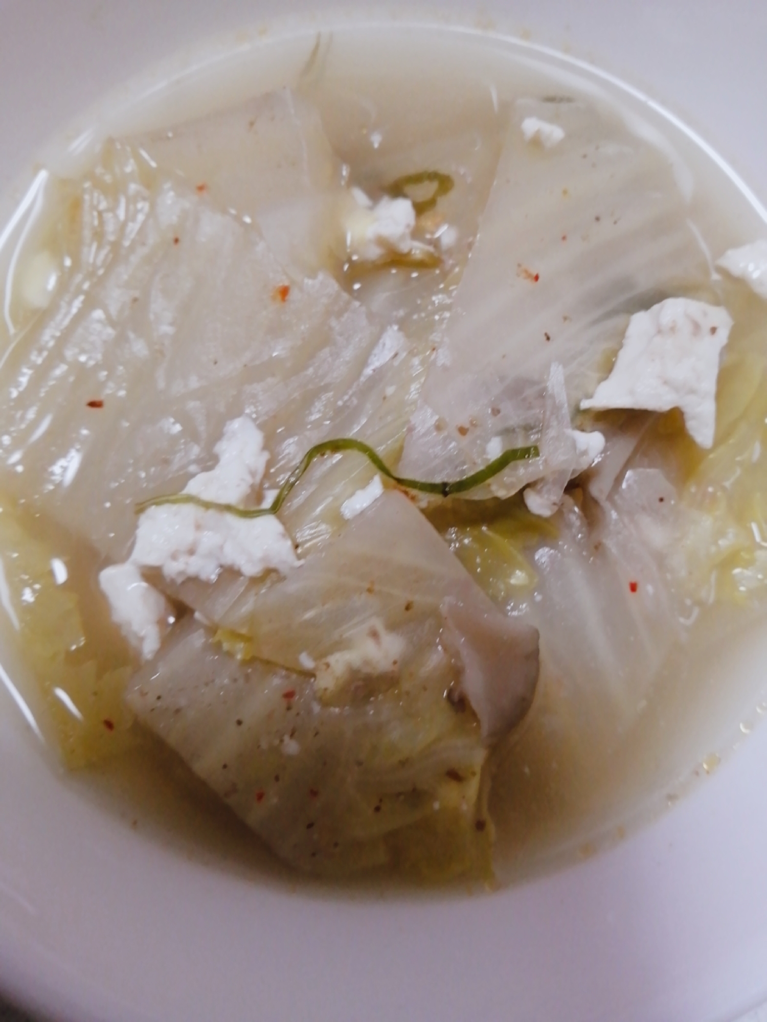 白菜と切り昆布のスープ