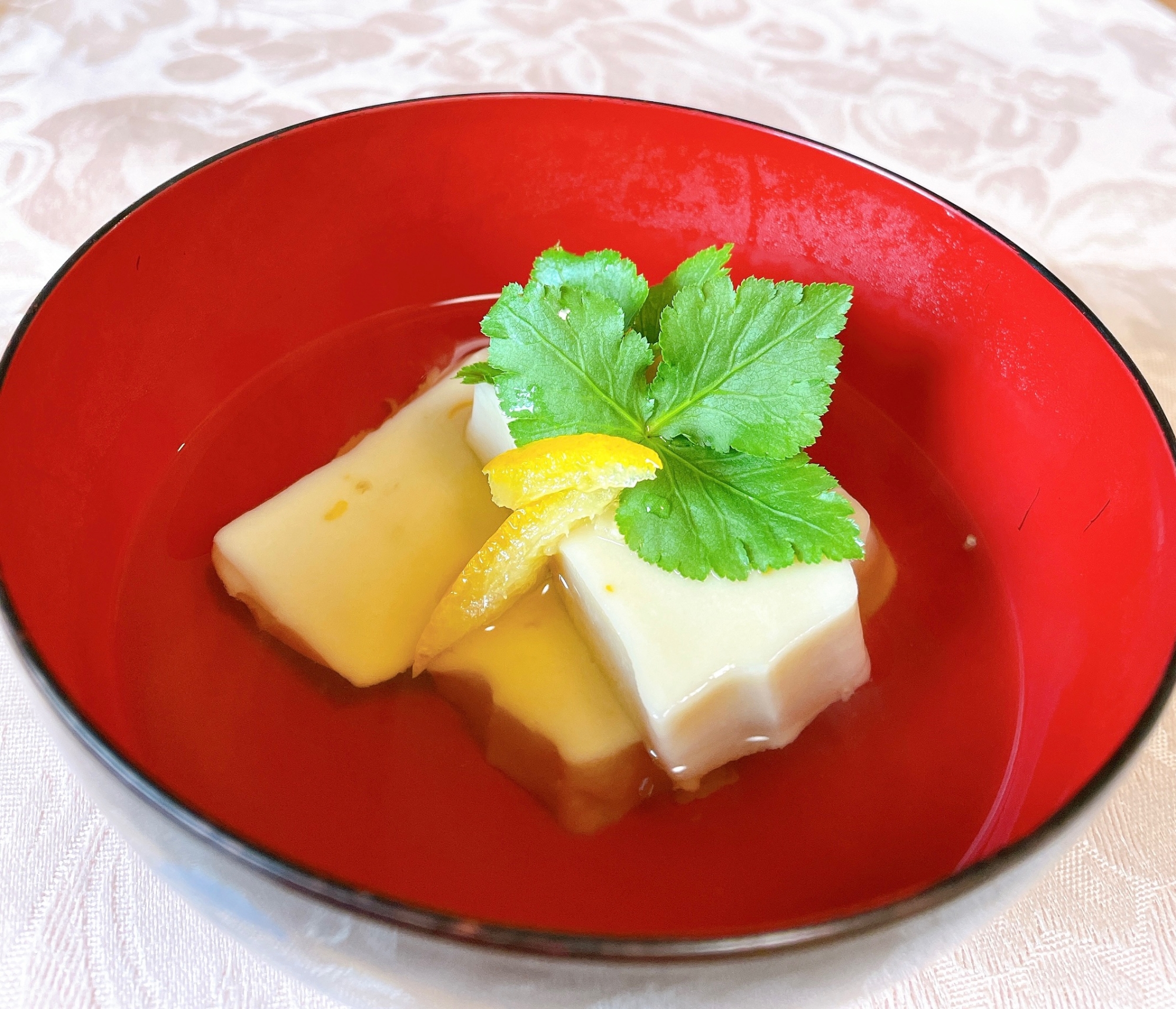 柚子生麩のお吸い物 レシピ 作り方 By カンタンまる 楽天レシピ