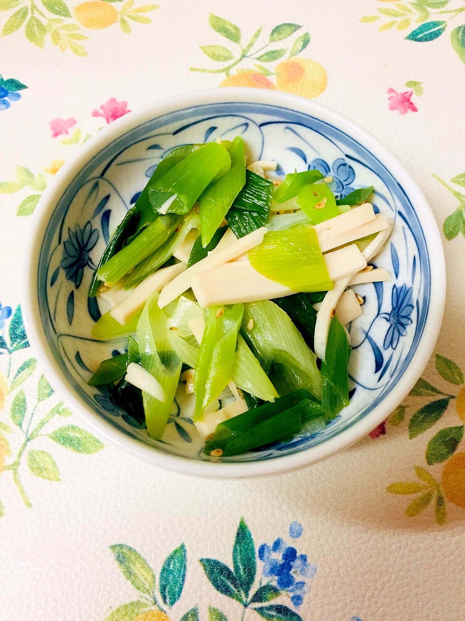 長葱と魚肉ソーセージの中華風和え