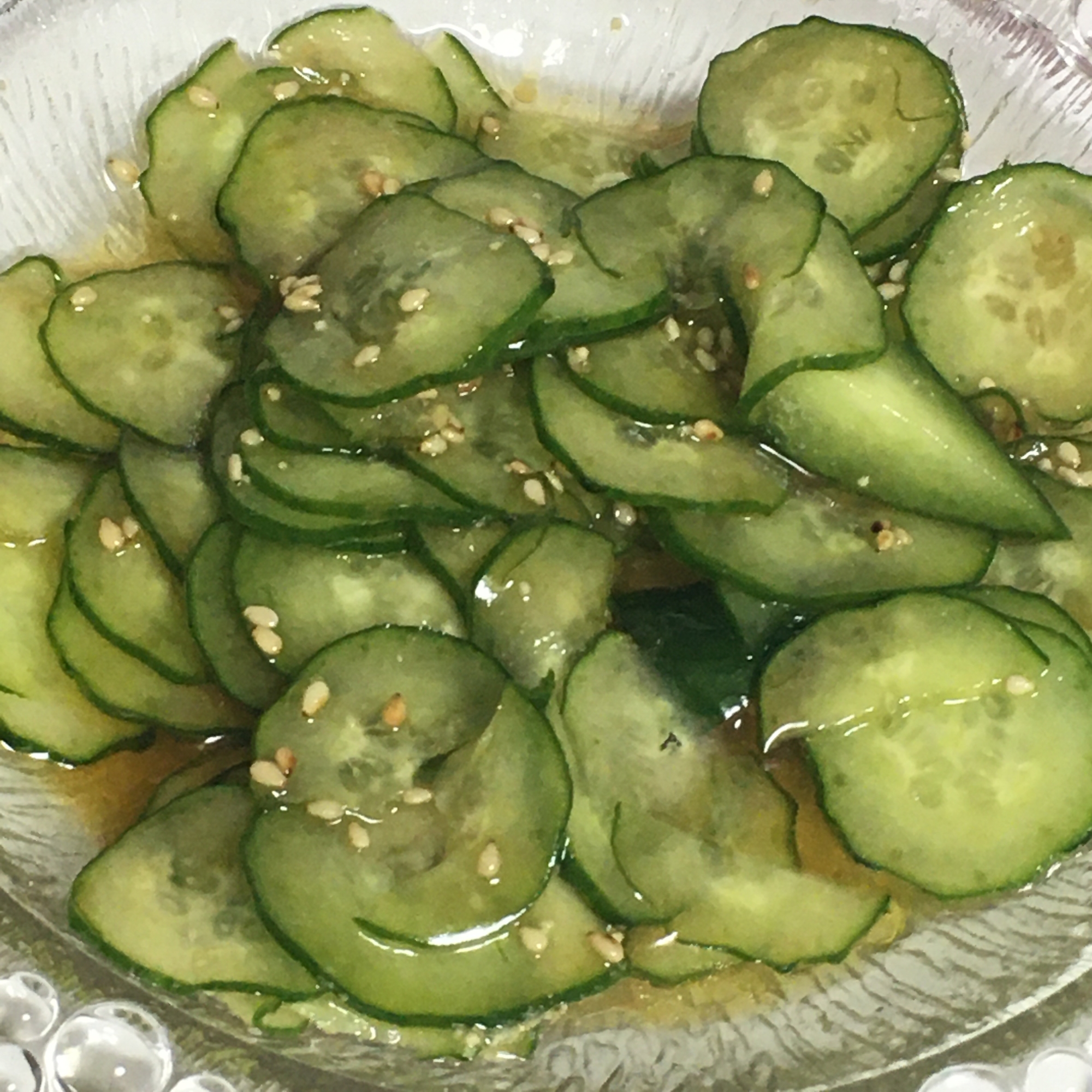 暑い日の夕飯にもう一品 きゅうりのごま油和え レシピ 作り方 By Kodaru 楽天レシピ