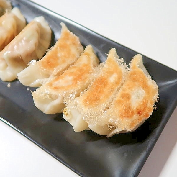 手作り餃子の焼き方☆チルド、冷凍の2パターンで