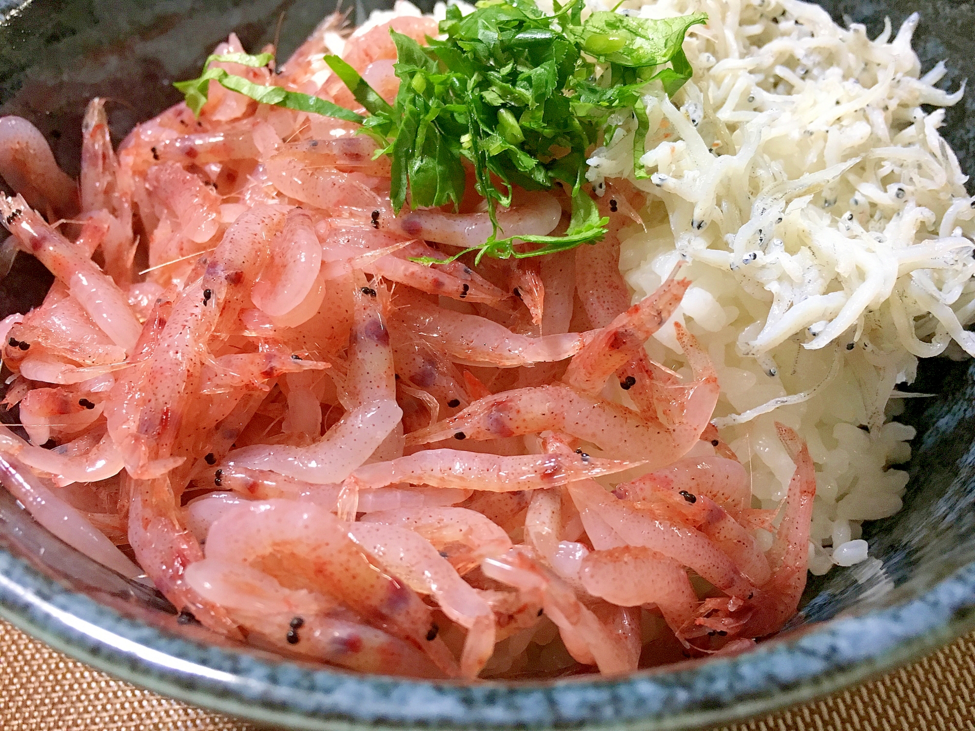 自然解凍で簡単！冷凍桜エビで作る生桜エビ丼