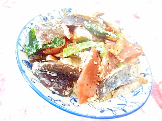 ❤椎茸と小松菜とベーコンのマヨぽん炒め❤