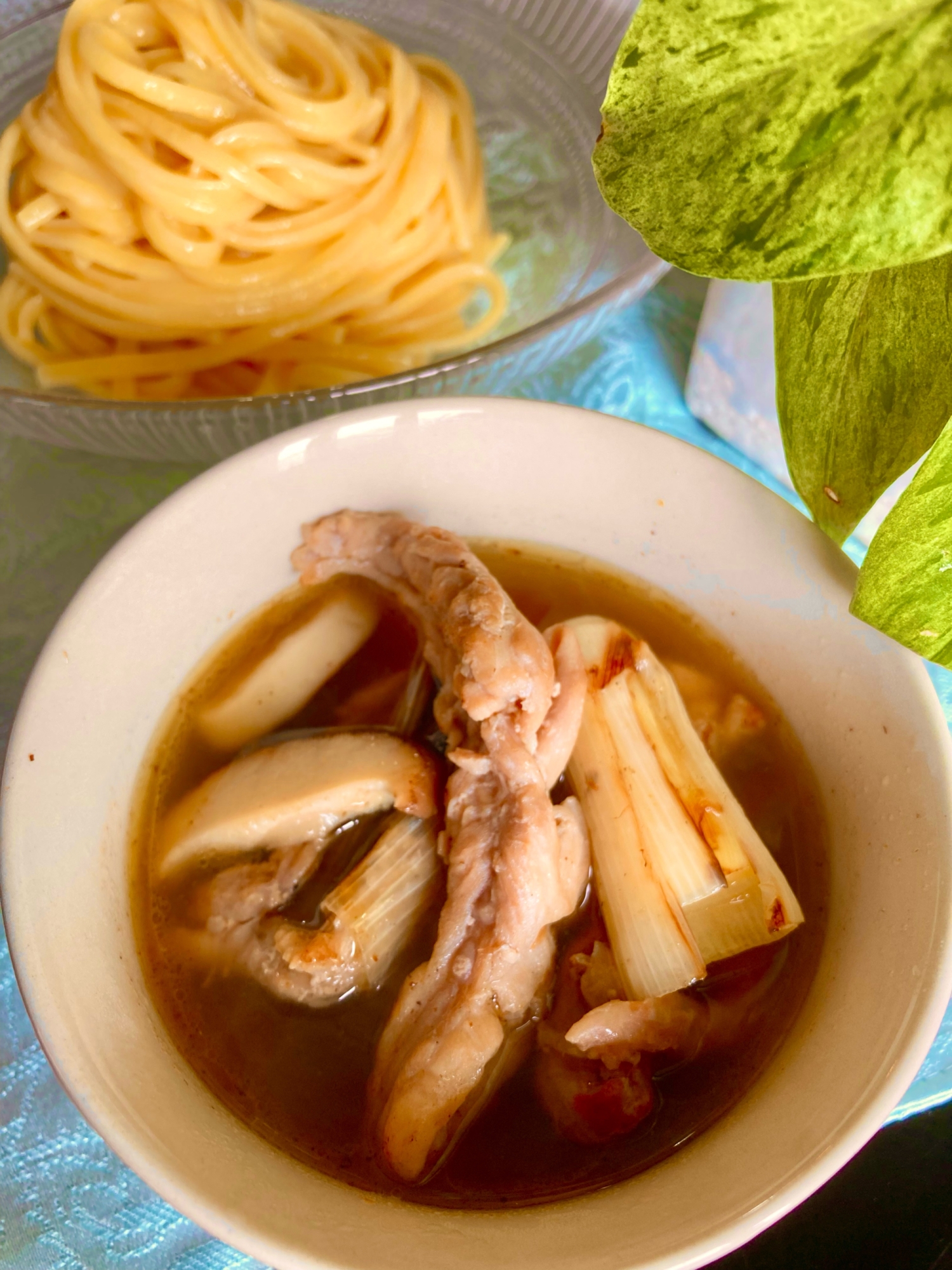 鶏せせりと魚介ダシのつけ麺♬パスタde