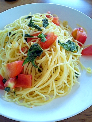 生バジルとフレッシュトマトのパスタ レシピ 作り方 By Alohawaii 楽天レシピ 生バジルとフレッシュトマトのパスタ レシピ 作り方 By Alohawaii 楽天レシピ