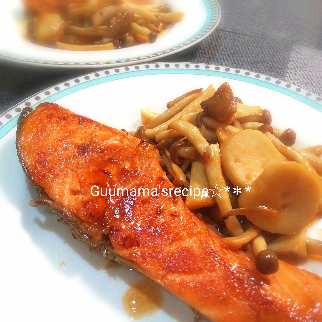 ポン酢でさっぱり♡鮭ときのこのバターポン酢焼き