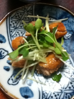 マーガリン焼きチョリソーの貝割れ和え