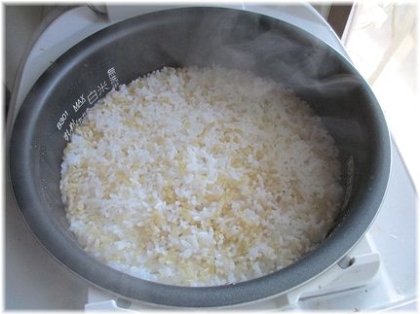 圧力鍋でキヌアご飯（白米１合半とキヌア1/2合）