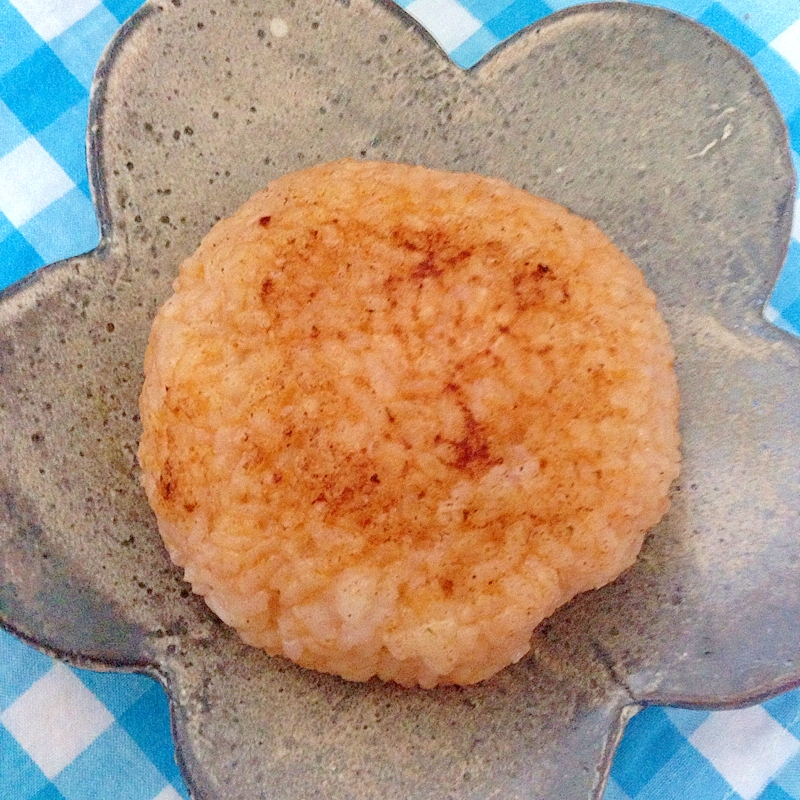 ケチャップ＆粉チーズの焼きおにぎり♪