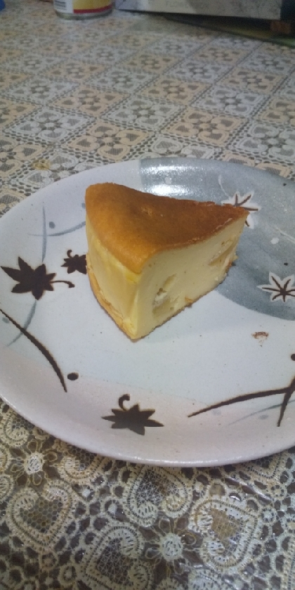 チーズケーキは炊飯器かオーブンじゃないと作れないものだと思ってました。レンジでもチーズケーキが作れるなんて驚きです。出来立ても冷やした後もおいしかったです。