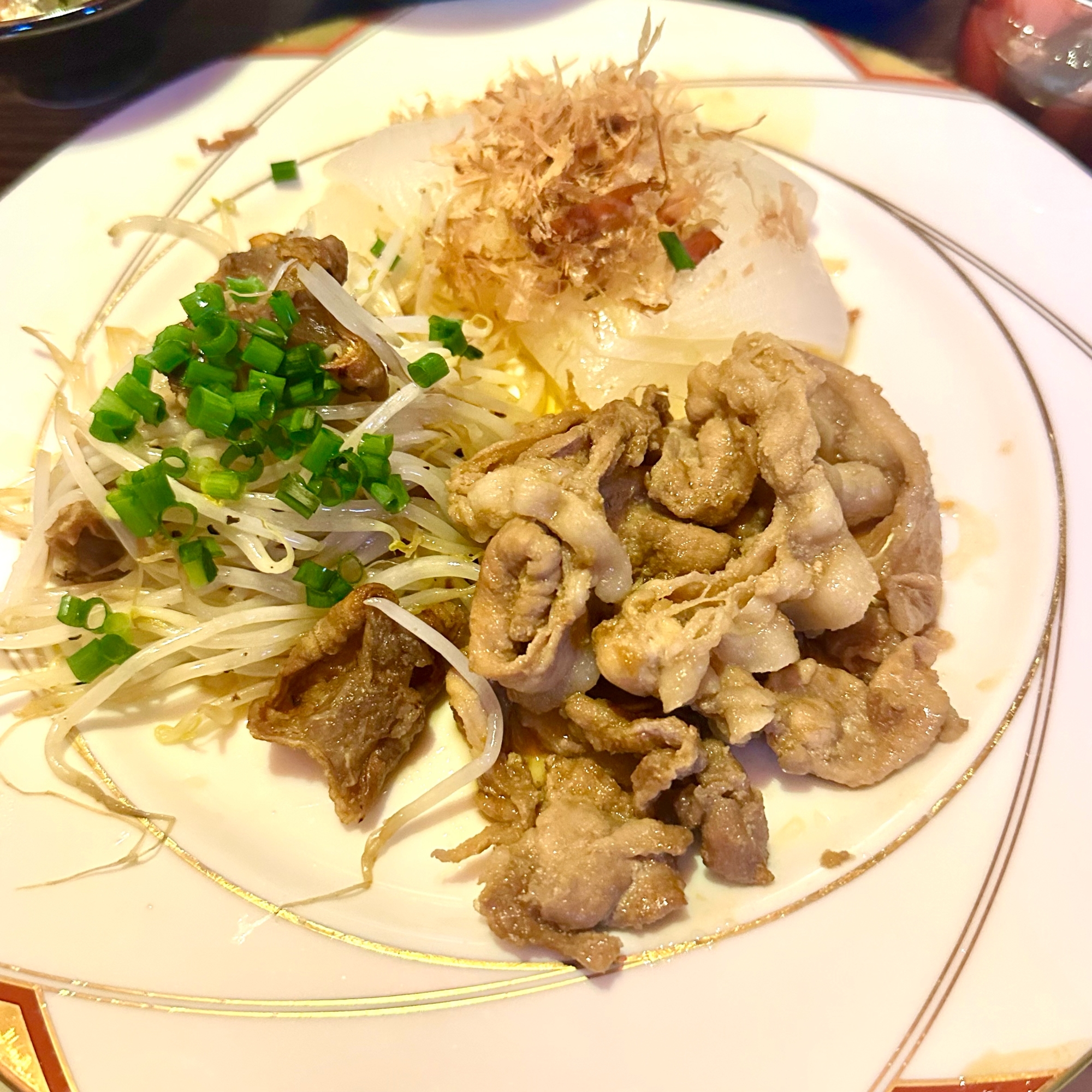 漬け込んで焼くだけ！豚肉モモスライスの生姜焼き