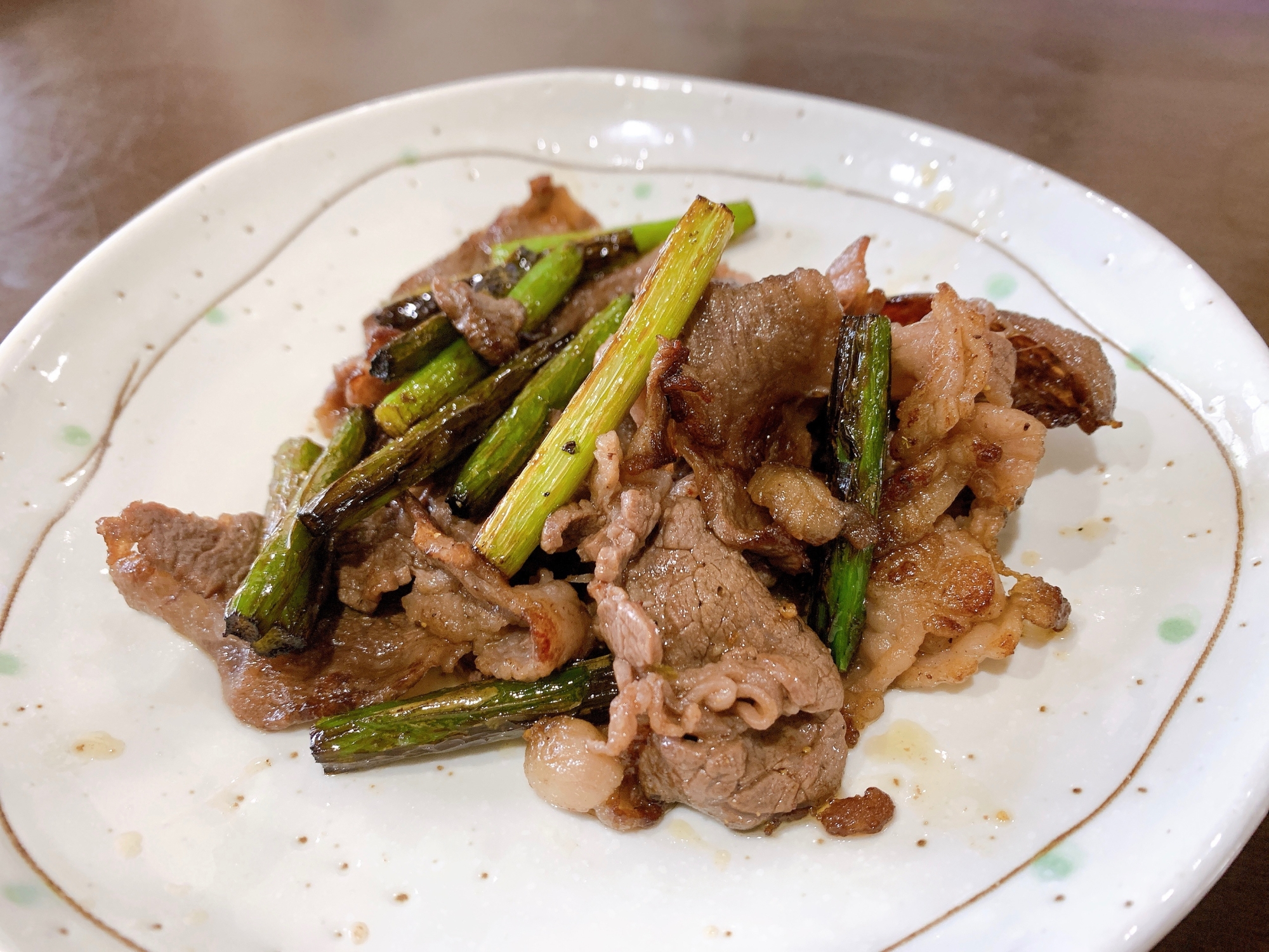 にんにくの芽香る牛肉炒め