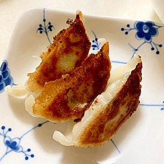 残ったひじきの炒め煮で　焼き餃子