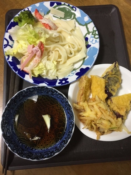 岩手名物のぺろっこうどんで冷やし天ぷらうどん