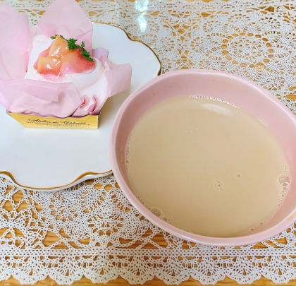 桃ケーキでAfternoon Tea 幸せおやつ♡ෆ˚*❛ั◡❛ั ෆ˚*素敵なレシピありがとうございます♪(⑅ᴗ͈͈ ᴗ͈)⁾⁾⁾ᵖᵉᵏᵒ♡