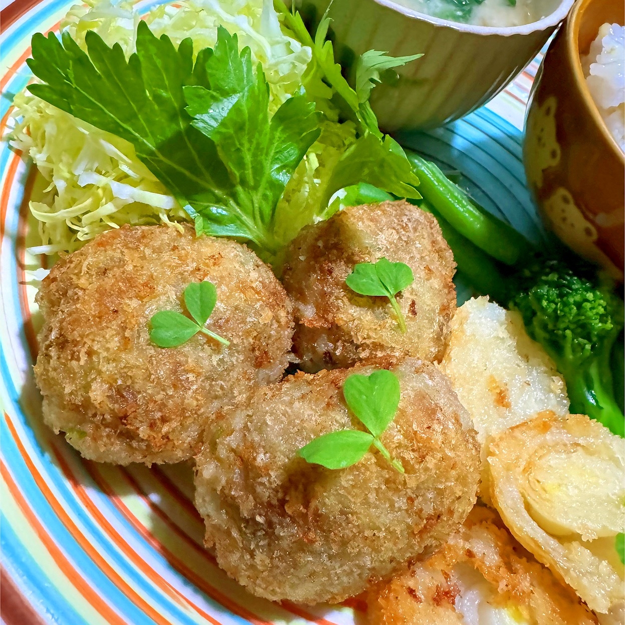 生ハンバーグdeセロリたっぷりメンチカツ