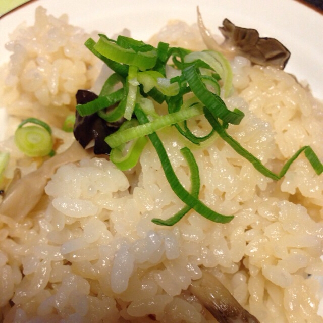 松茸ご飯風、霜降りひらたけの炊き込みご飯