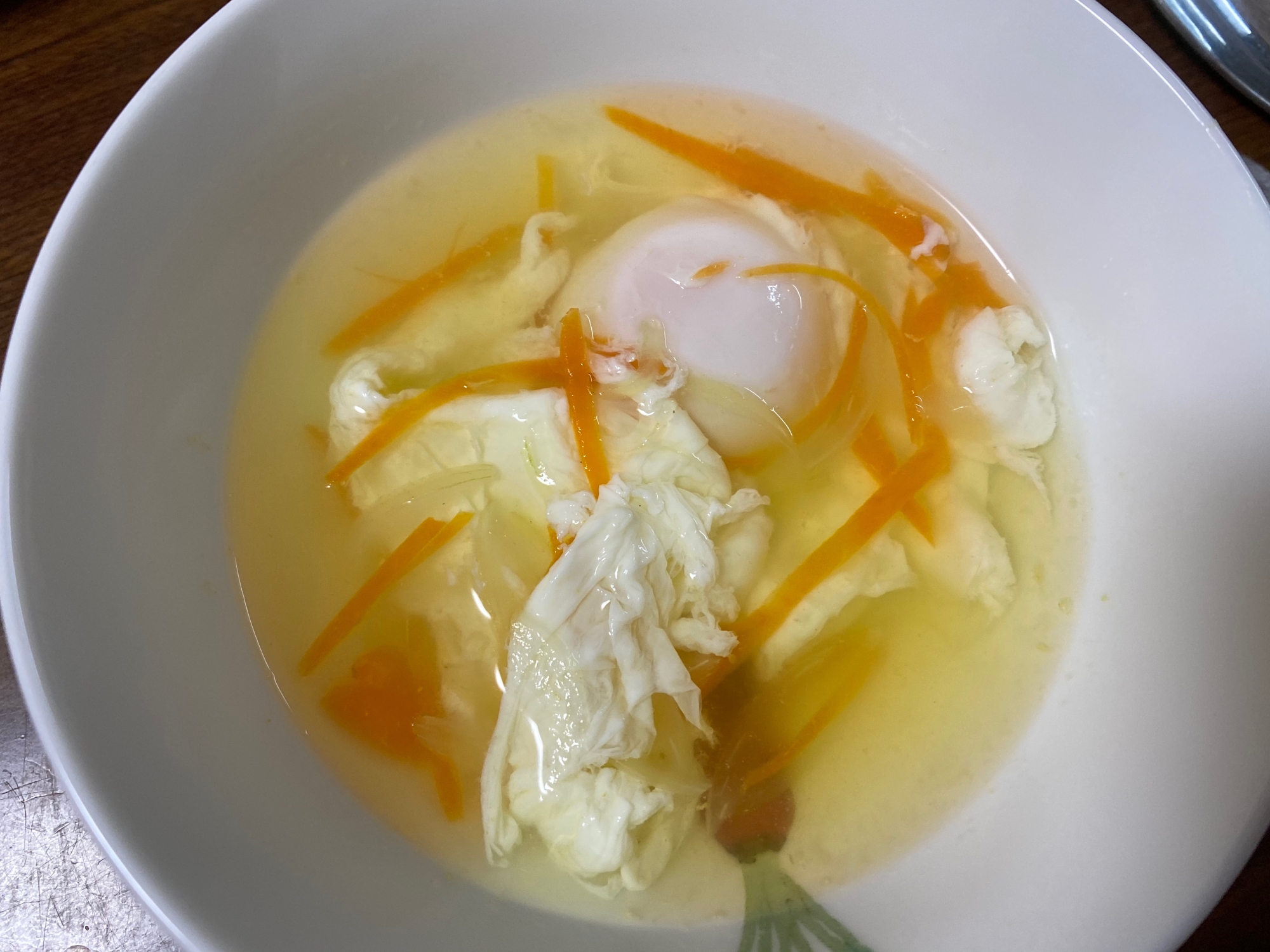 丸ごと卵入り☆絶品卵スープ