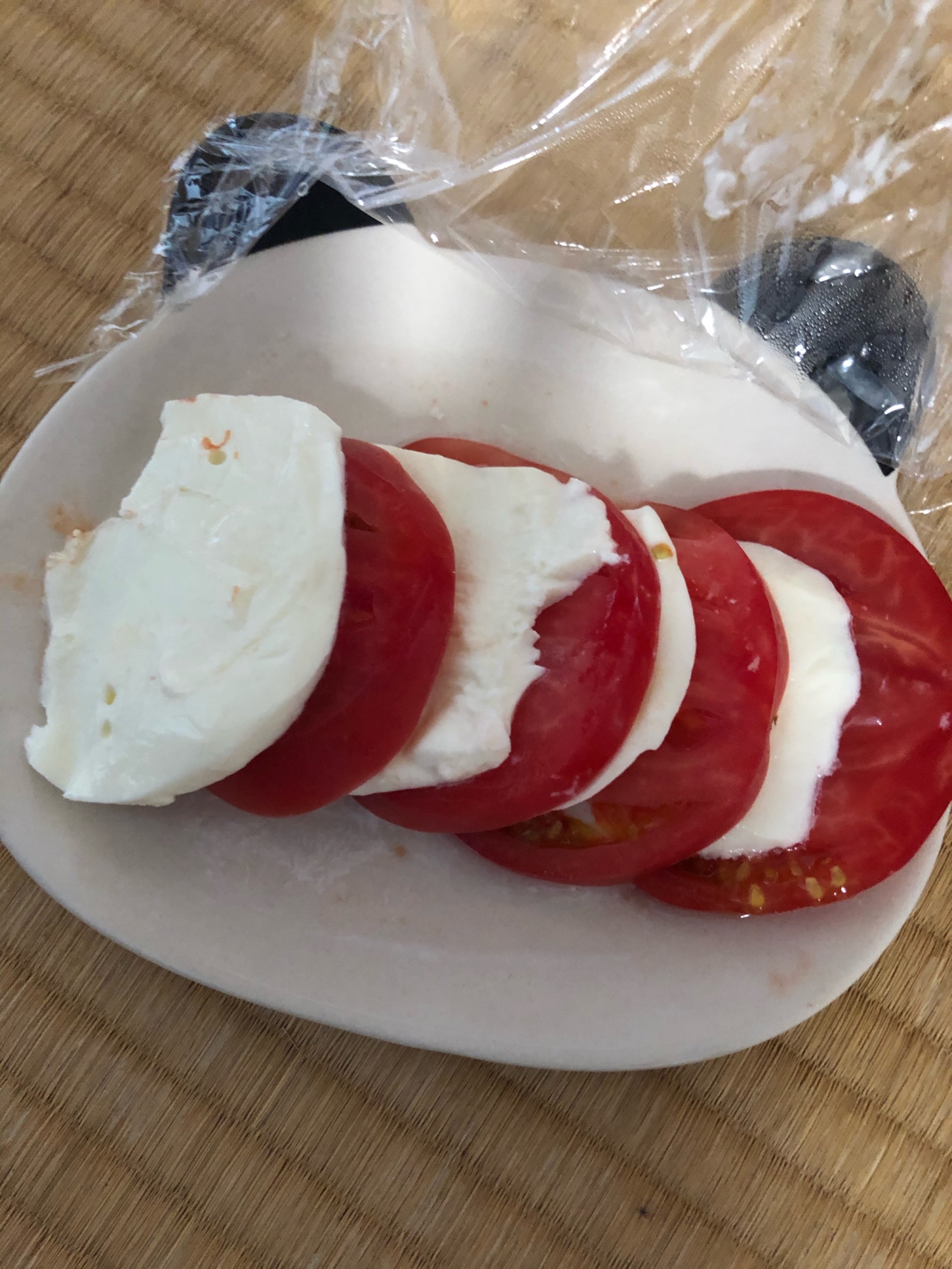 トマトモッツァレラチーズ