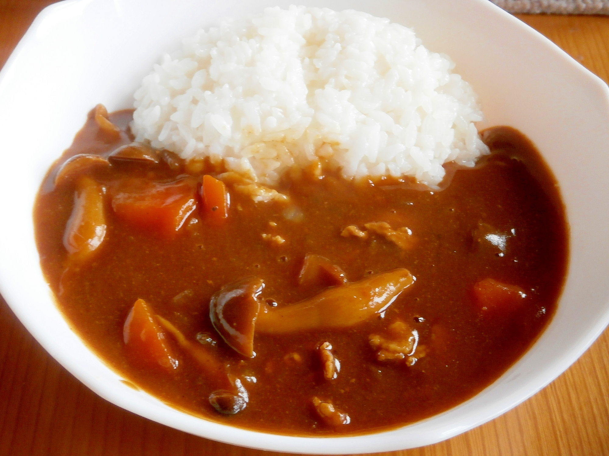 玉ねぎの皮入り☆しめじカレー