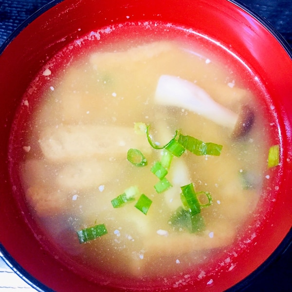 ぶなしめじと油揚げのお味噌汁 レシピ 作り方 By Kaede 楽天レシピ ぶなしめじと油揚げのお味噌汁 レシピ 作り方 By Kaede 楽天レシピ