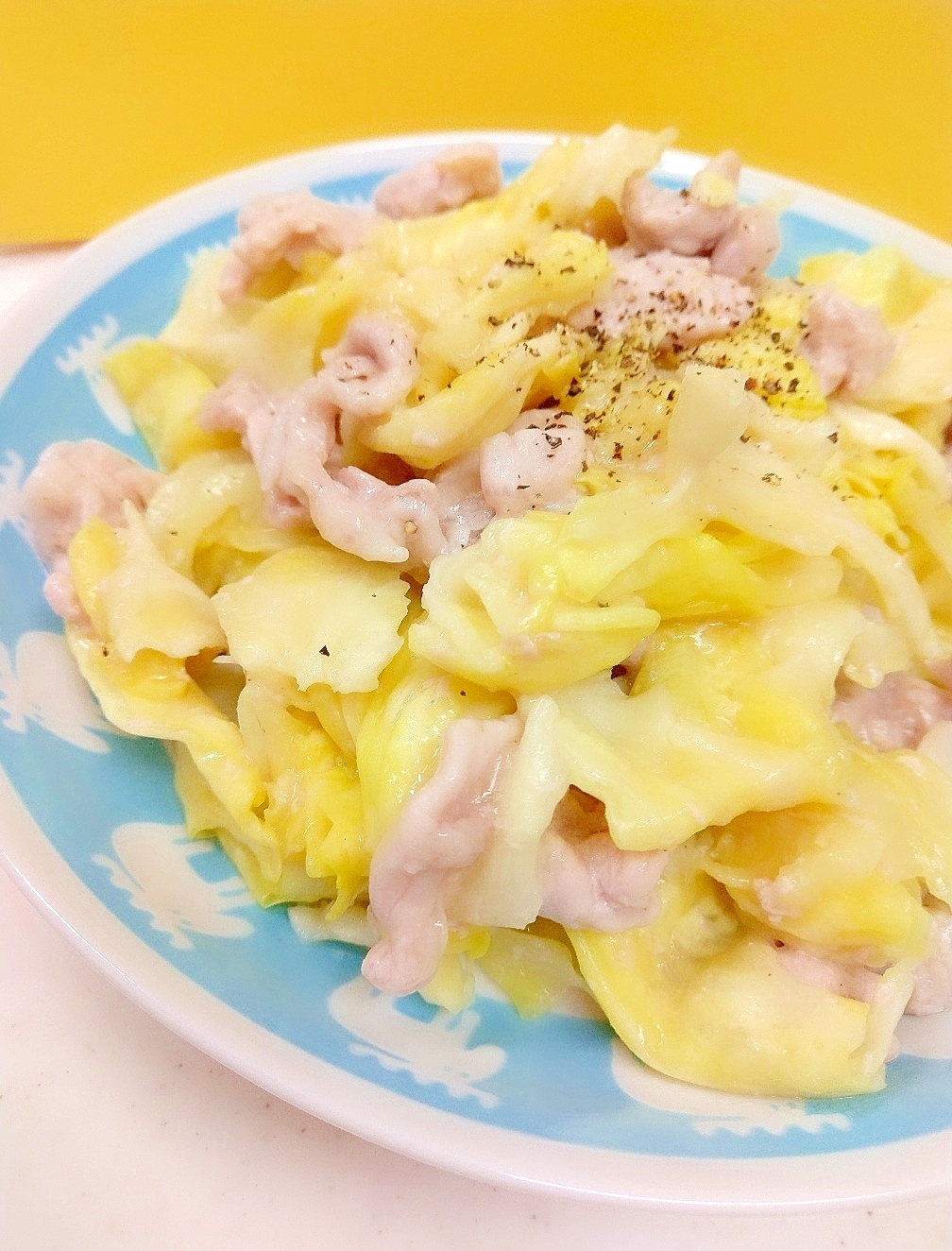 豚肉とキャベツの塩だれ蒸し