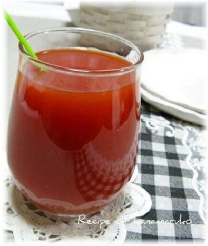 メタボ対策に 飲みやすいトマトジュース レシピ 作り方 By はなまる子 楽天レシピ