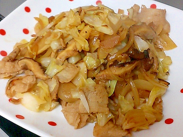 素材生かしたバラ、椎茸、キャベツ、玉ねぎのだし炒め