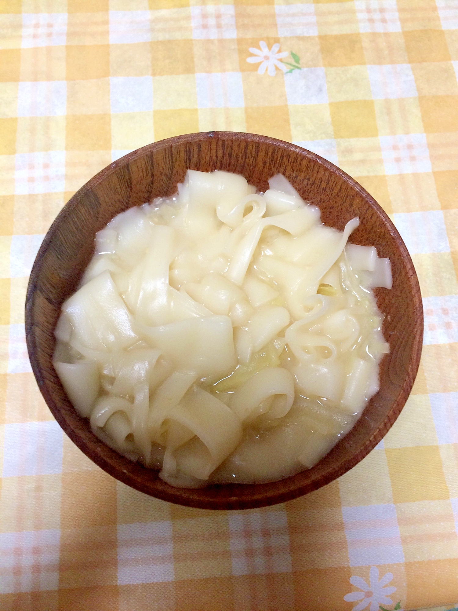 ふし麺とキャベツの味噌汁