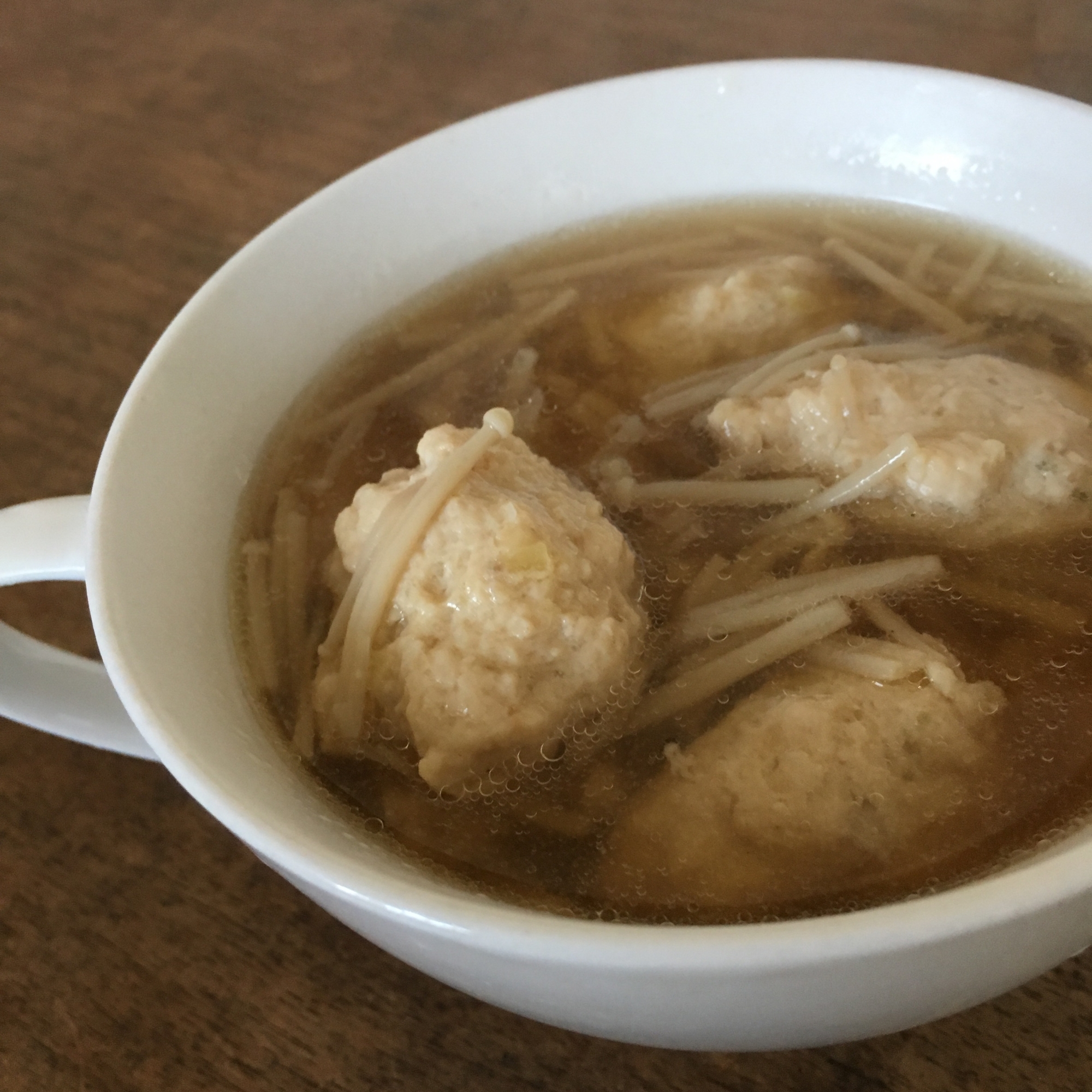 鶏団子のえのきスープ レシピ 作り方 By Mayu 12 楽天レシピ