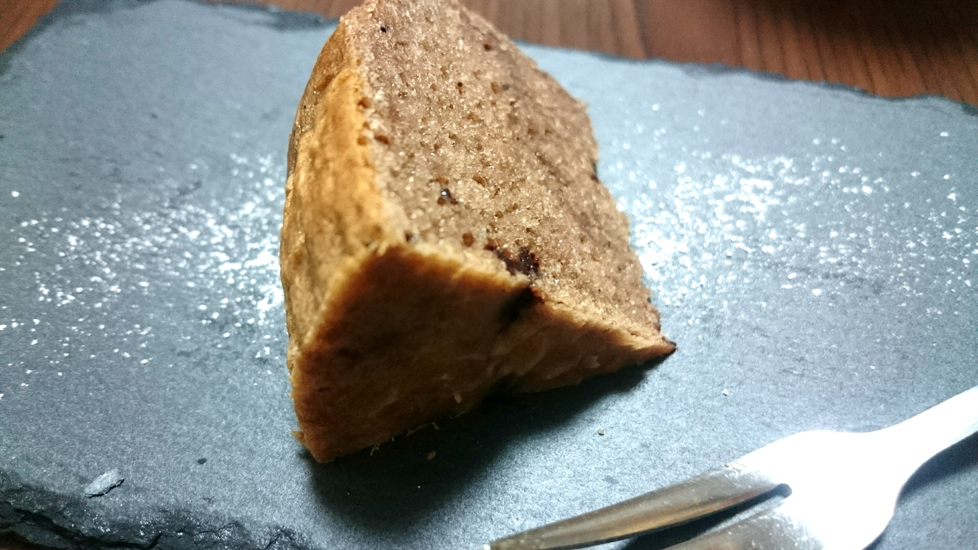 生クリーム余ったら☆混ぜるだけしっとりチョコケーキ