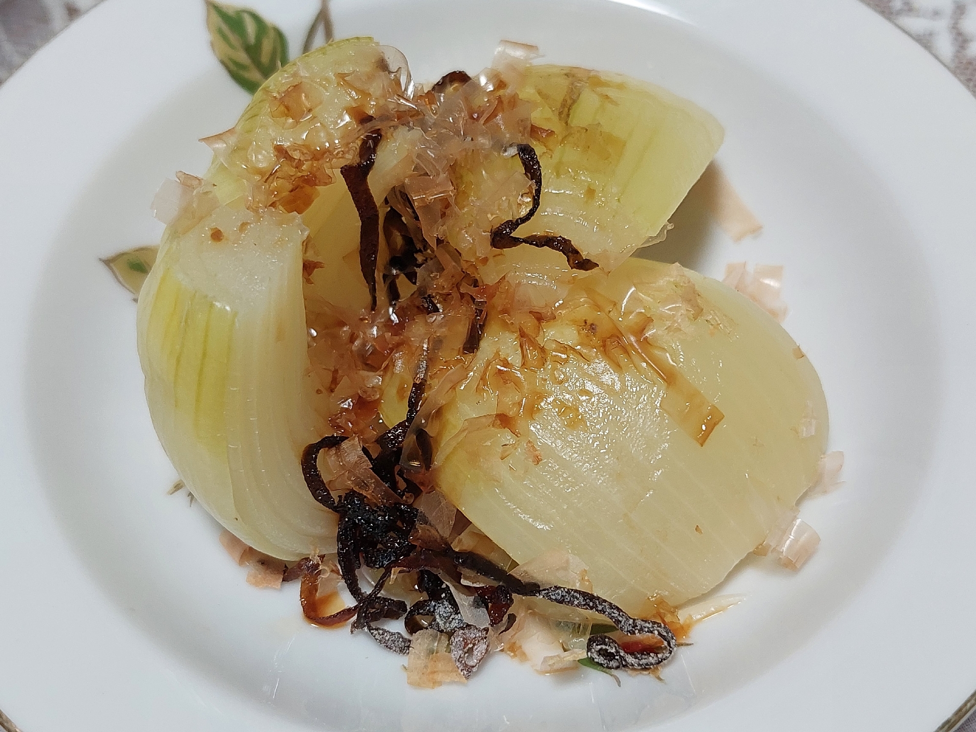新玉ねぎのレンジ蒸し(塩こんぶ かつお節 ポン酢)
